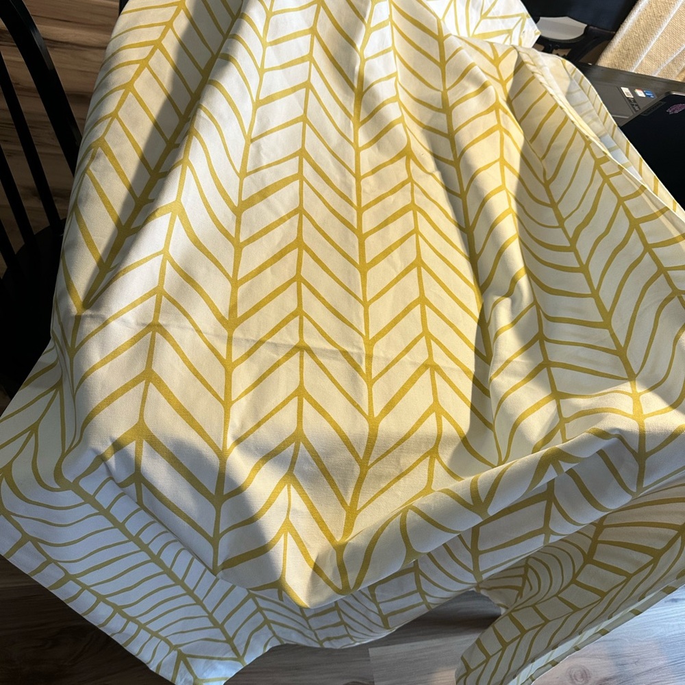 Serena & Lily shower curtain Feather- Mustard - Picture 4 of 4